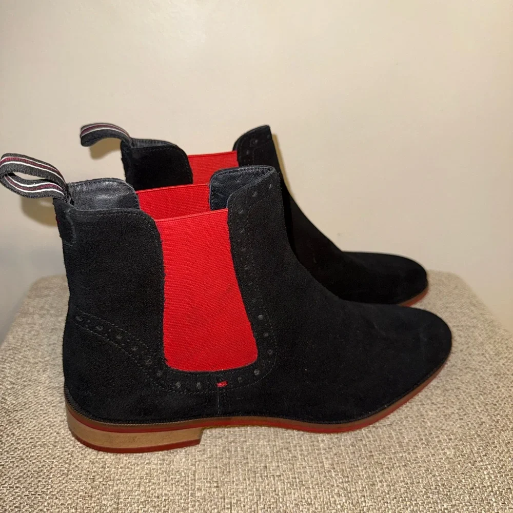 Carlos By Carlos Santana Mantra Suede Chelsea Boot